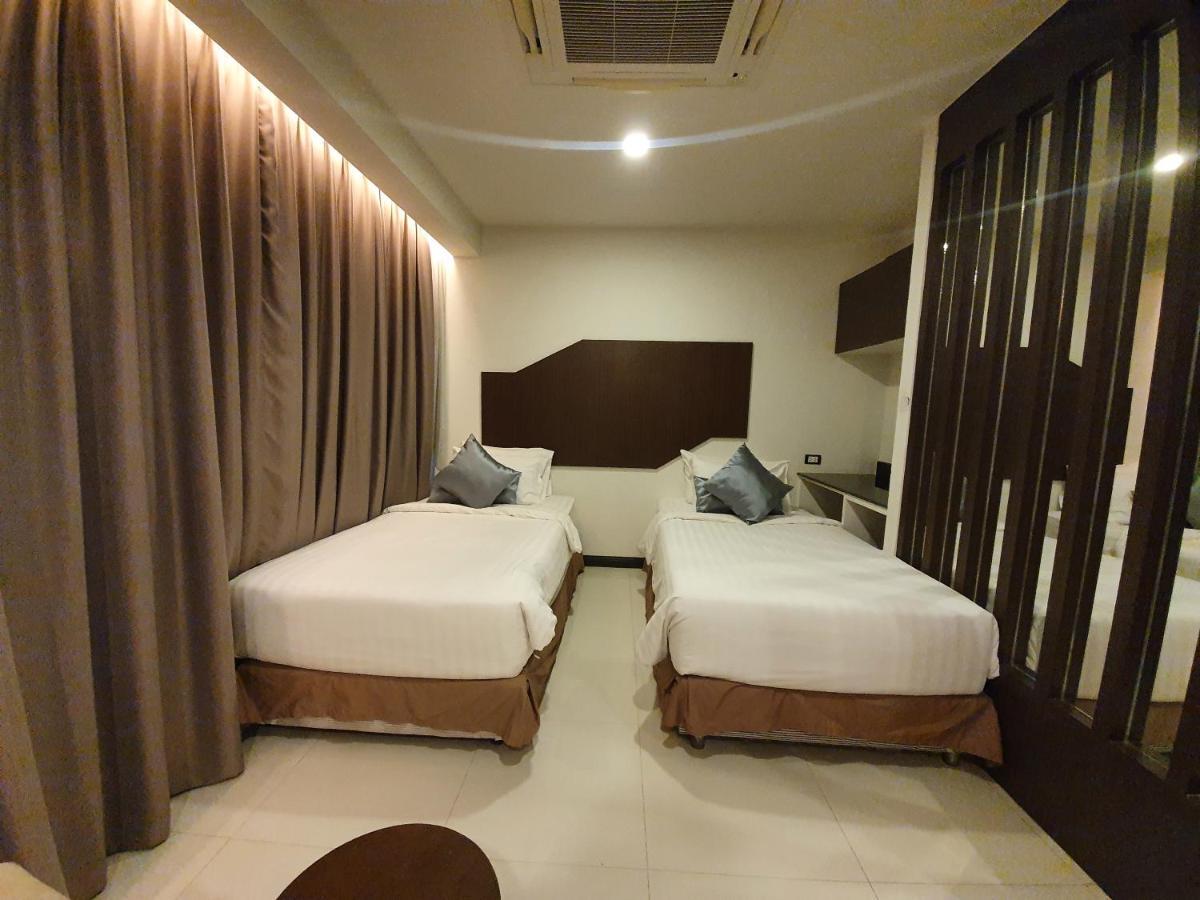 42C The Chic Hotel Накхон Сауан Екстериор снимка