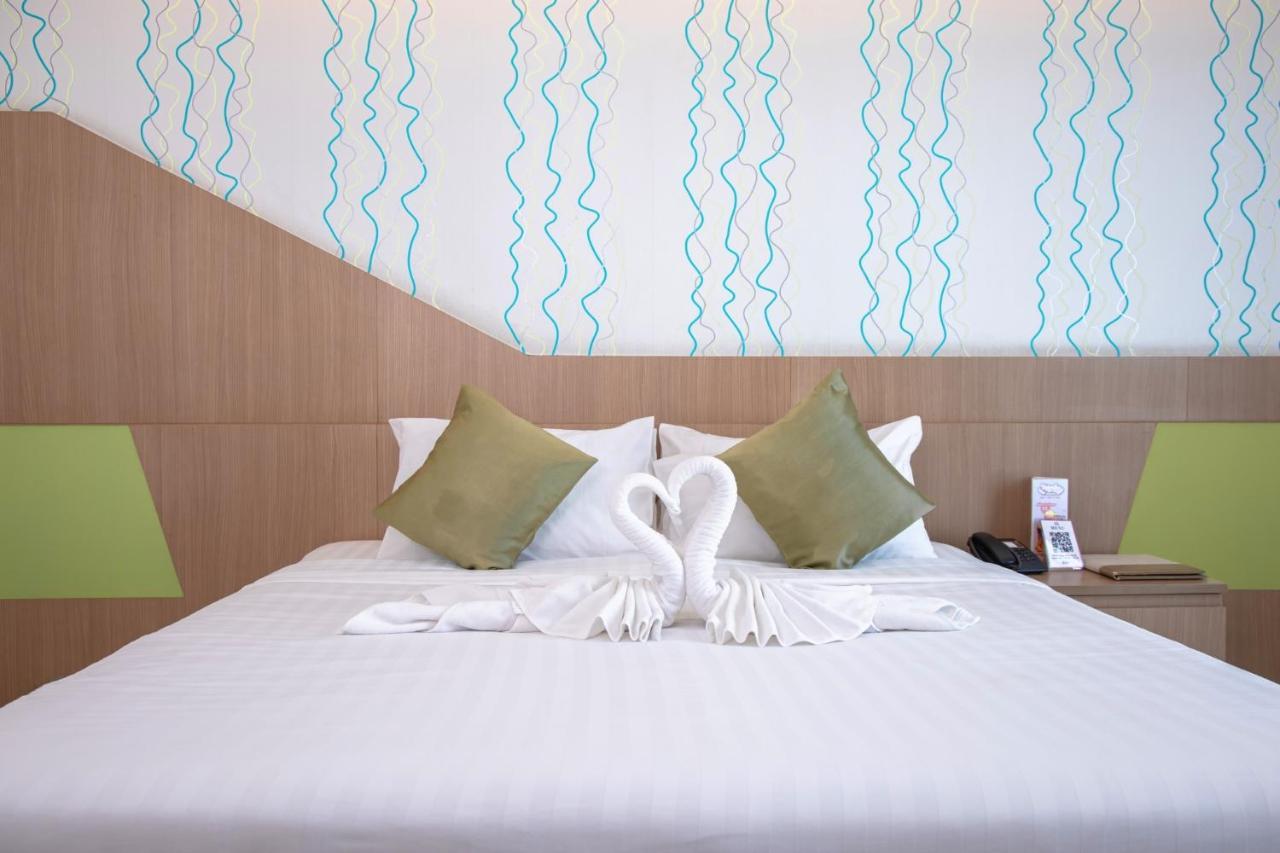 42C The Chic Hotel Накхон Сауан Екстериор снимка