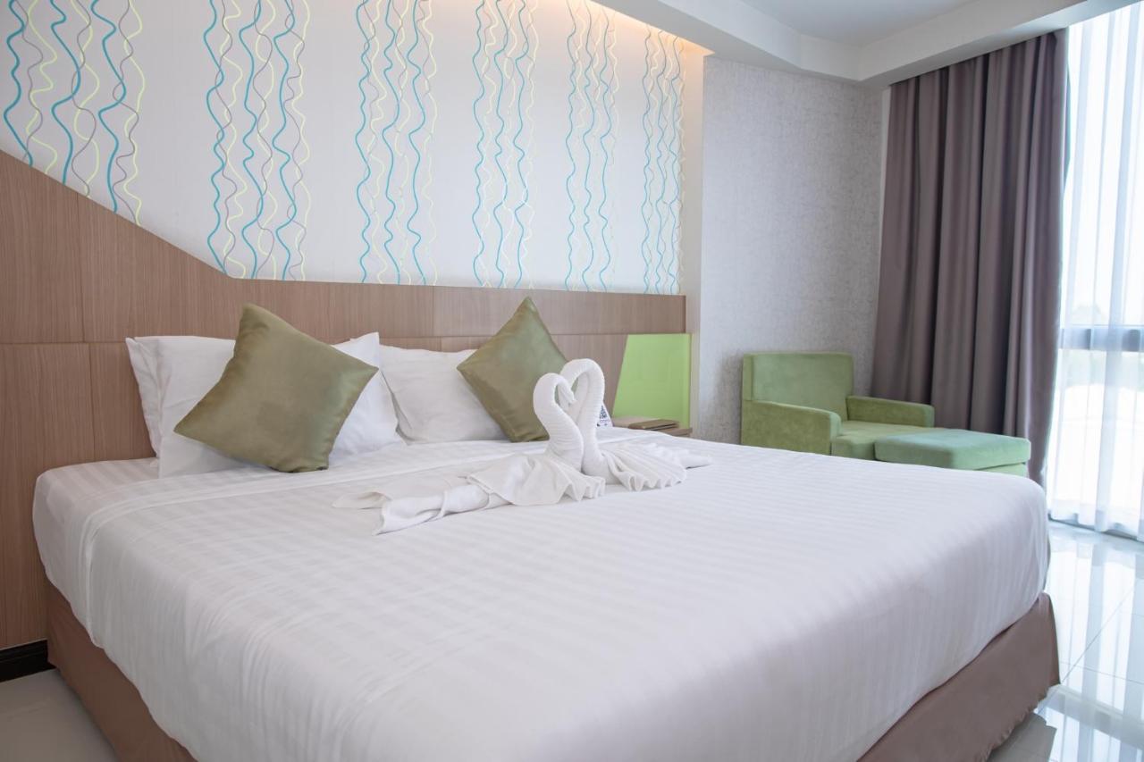42C The Chic Hotel Накхон Сауан Екстериор снимка