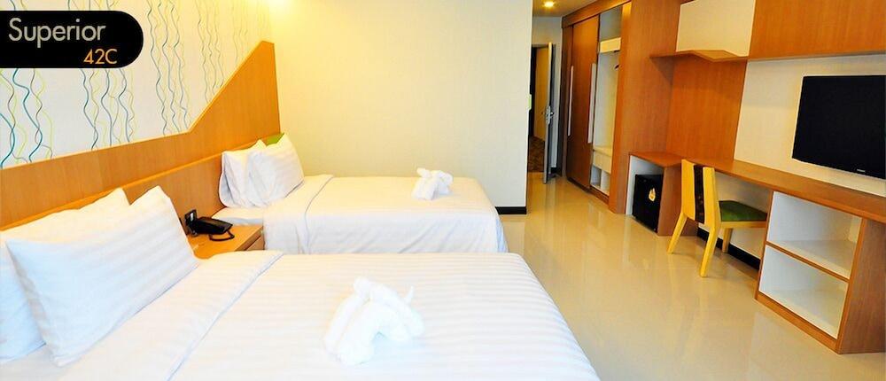 42C The Chic Hotel Накхон Сауан Екстериор снимка