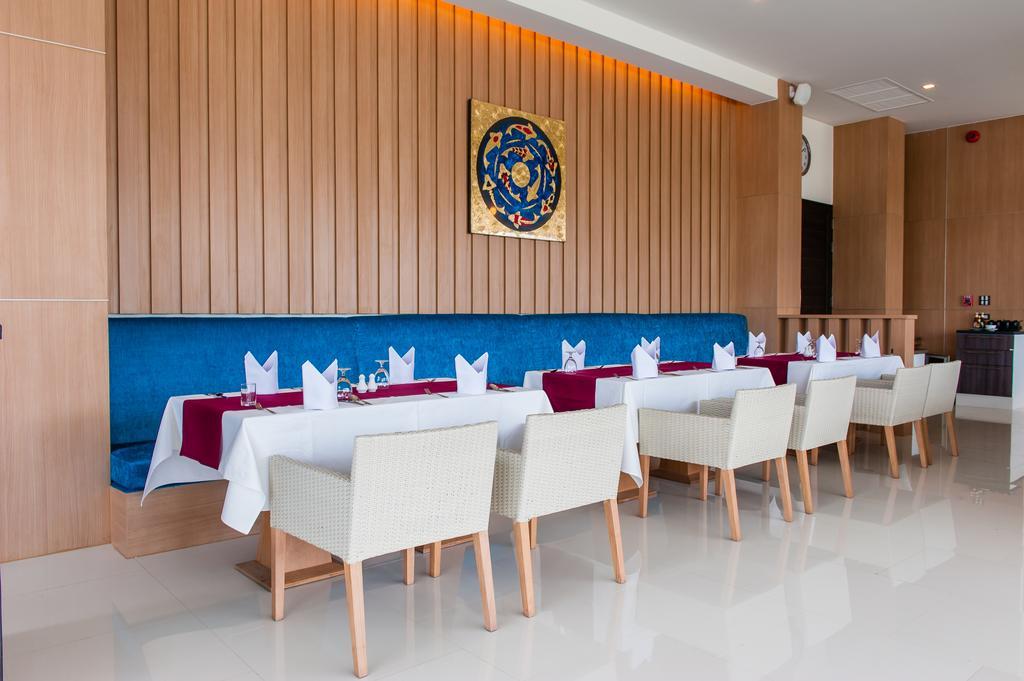 42C The Chic Hotel Накхон Сауан Екстериор снимка