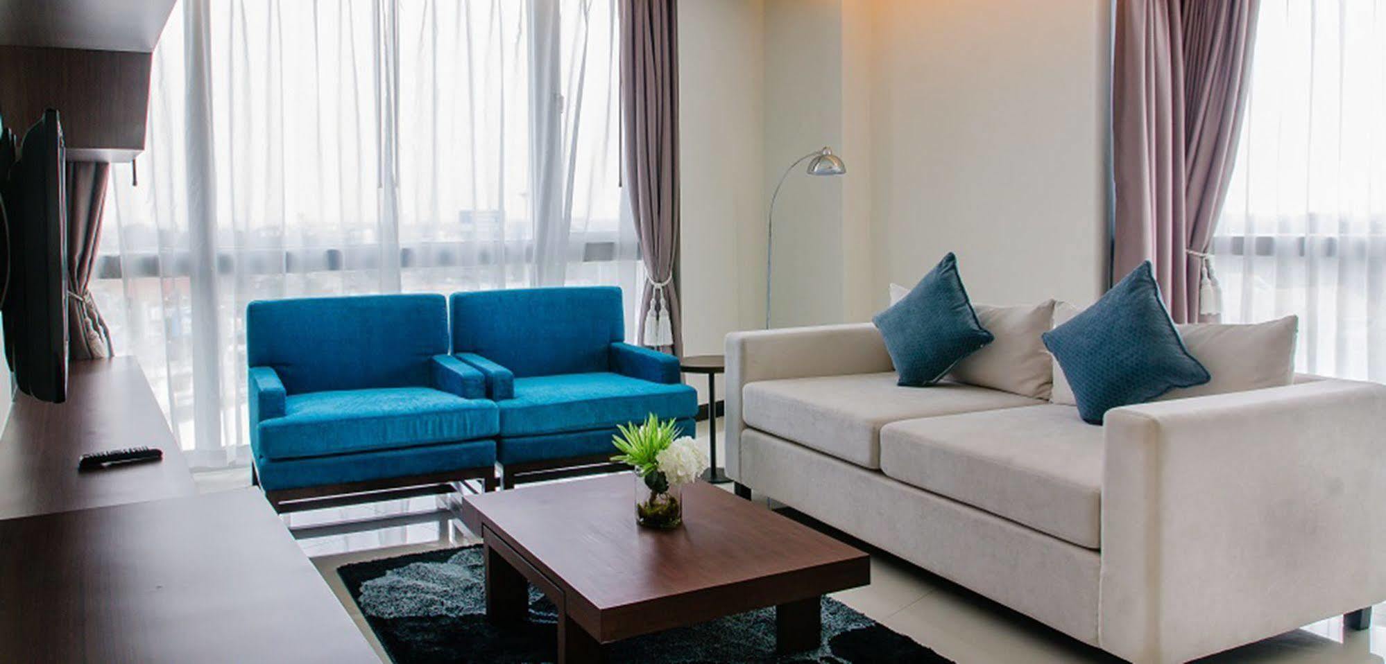 42C The Chic Hotel Накхон Сауан Екстериор снимка